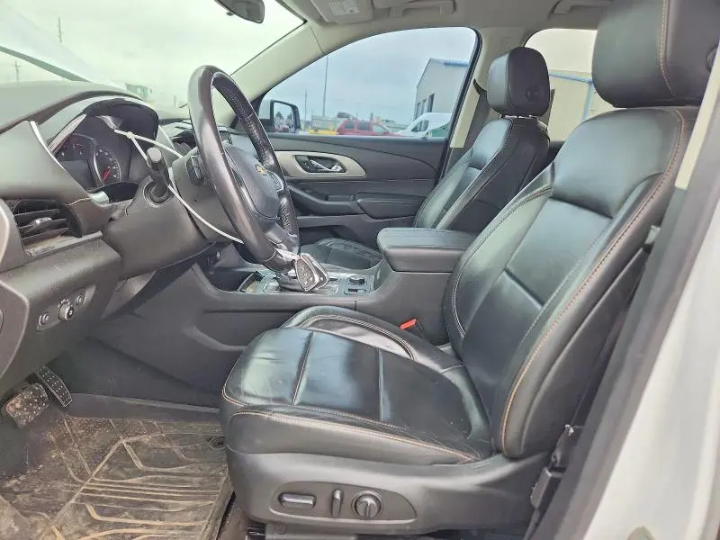 2020 CHEVROLET TRAVERSE LT  