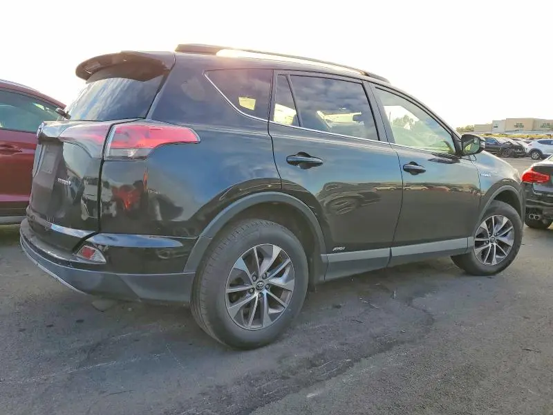 2018 TOYOTA RAV4 HV LE  