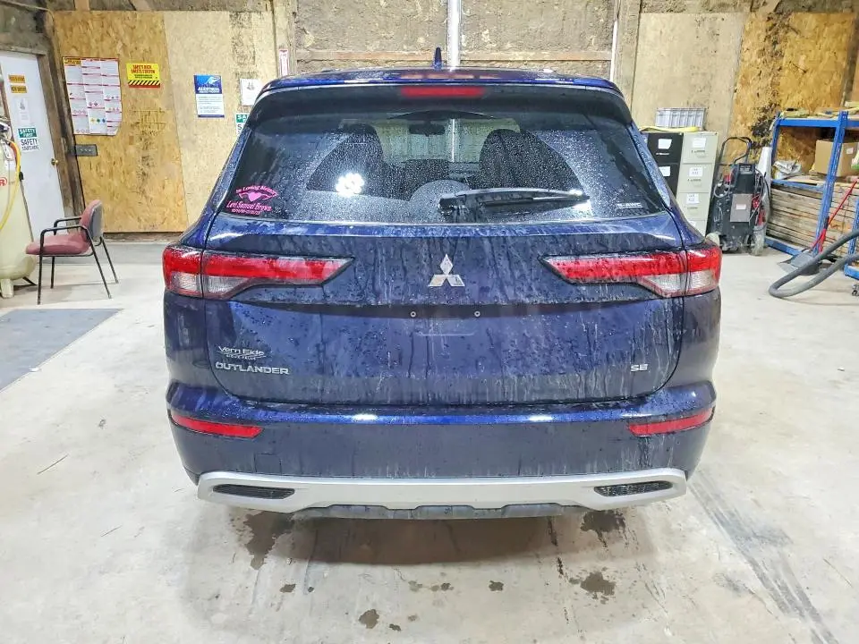 2023 MITSUBISHI OUTLANDER SE  