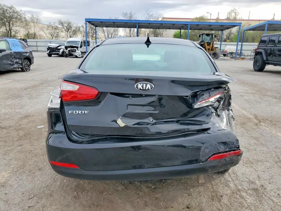 2016 KIA FORTE LX  