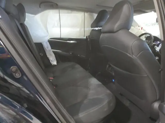 2021 TOYOTA CAMRY XLE  