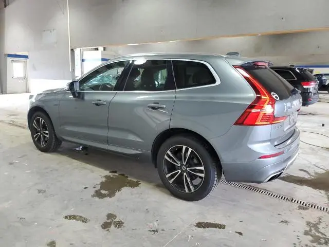 2018 VOLVO XC60 T5 MOMENTUM  