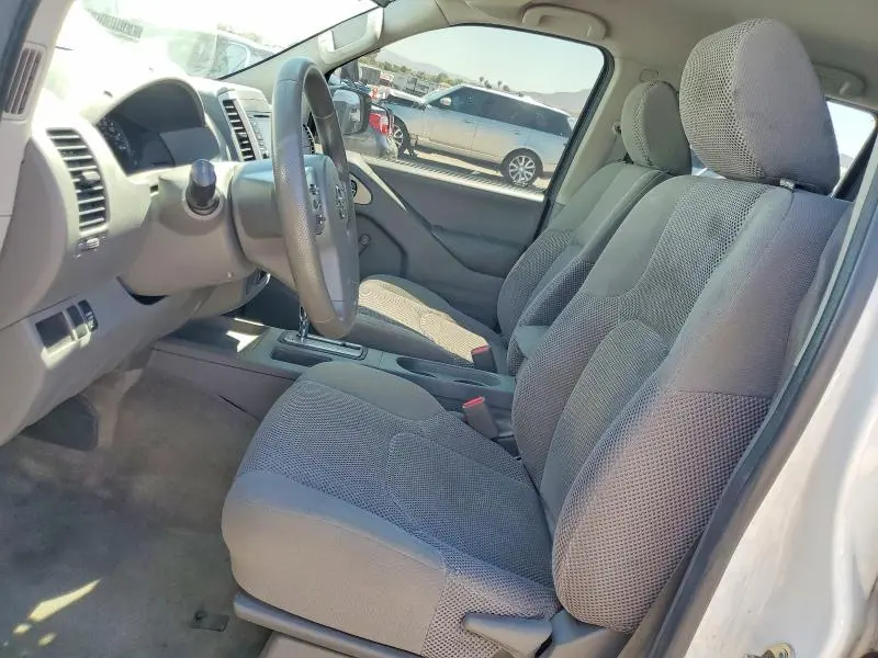 2017 NISSAN FRONTIER S  