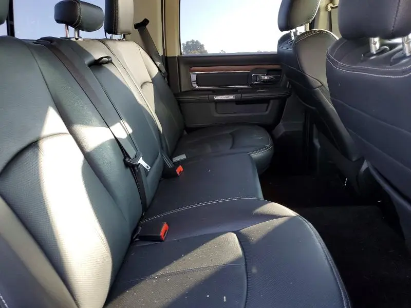 2018 RAM 1500 LARAMIE  