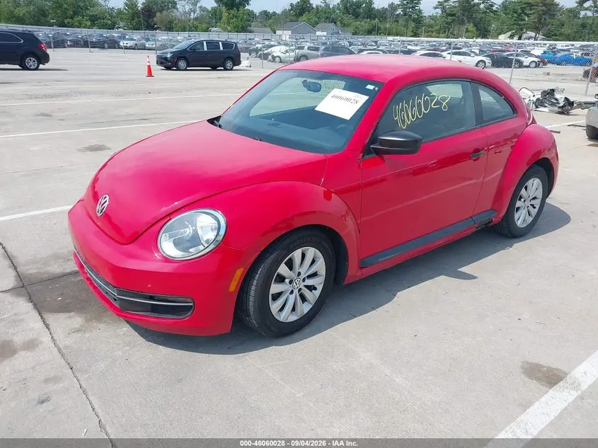 2013 VOLKSWAGEN BEETLE 2.5L/2.5L FENDER EDITION