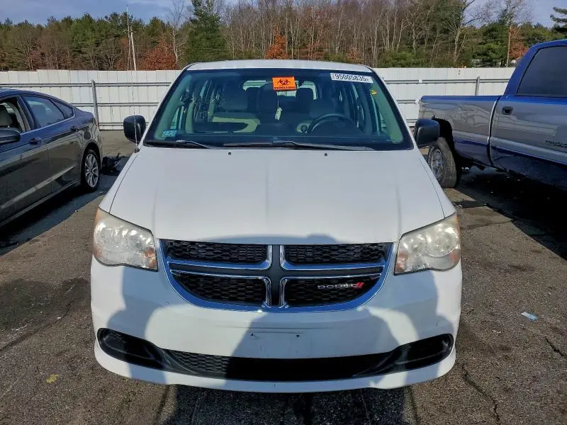 2014 DODGE GRAND CARAVAN SE  