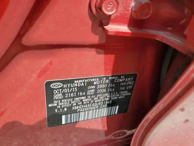2016 HYUNDAI ELANTRA SE  
