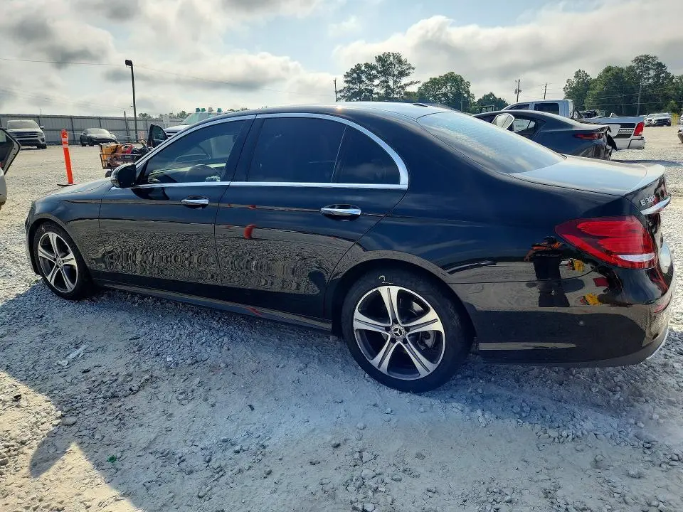 2019 MERCEDES-BENZ E 300  