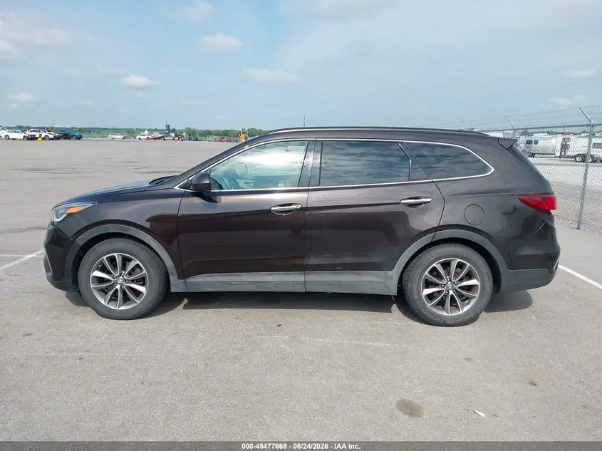 2017 HYUNDAI SANTA FE SE
