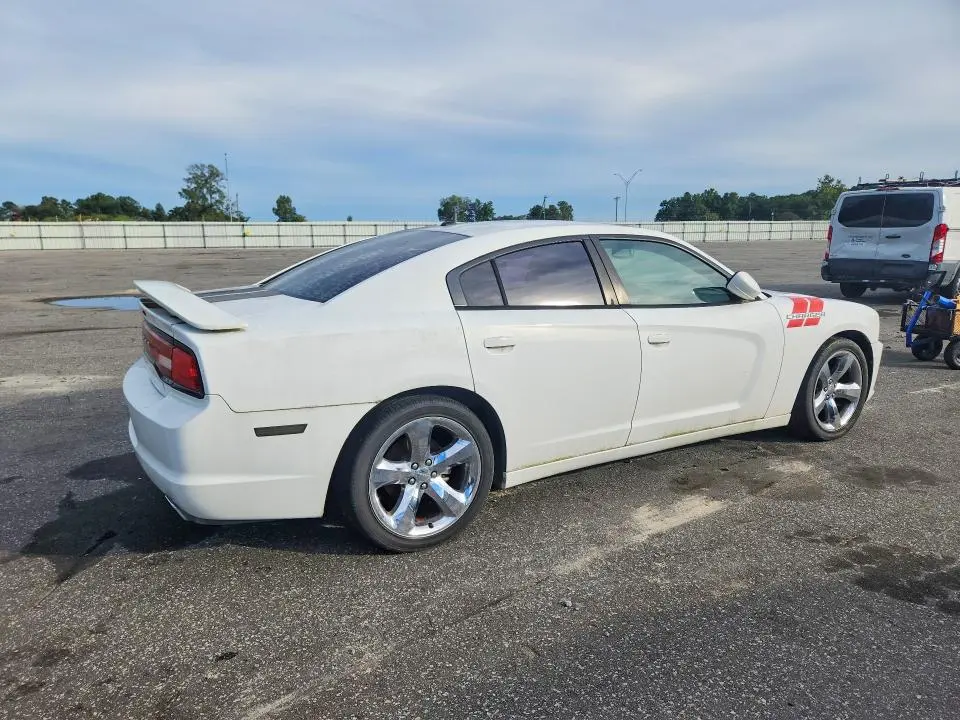 2012 DODGE CHARGER SXT  