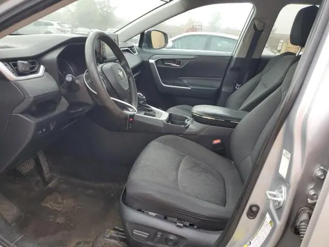 2021 TOYOTA RAV4 XLE  