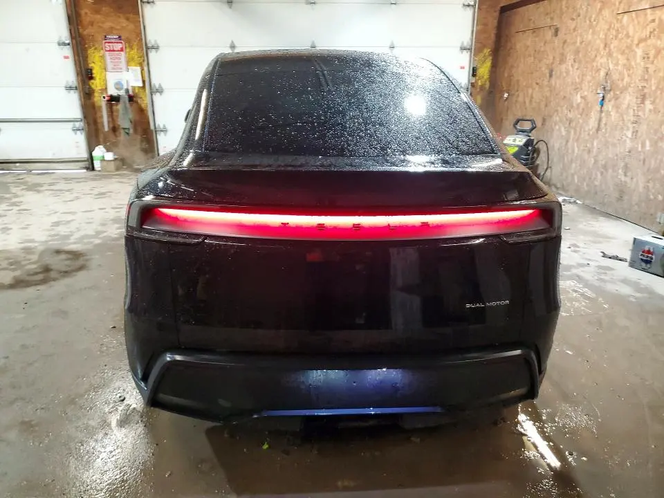 2026 TESLA MODEL Y   