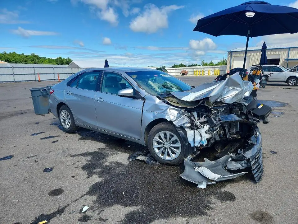 2017 TOYOTA CAMRY LE  