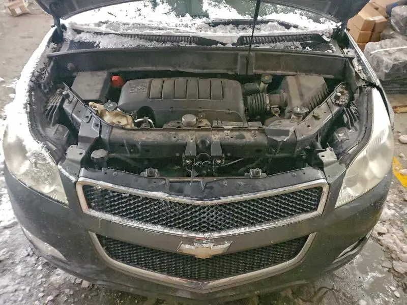 2011 CHEVROLET TRAVERSE LT  