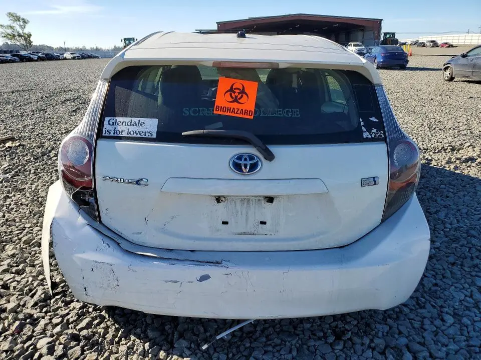 2013 TOYOTA PRIUS C TWO  