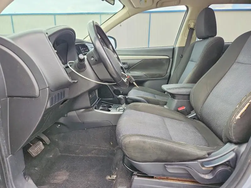 2017 MITSUBISHI OUTLANDER ES  