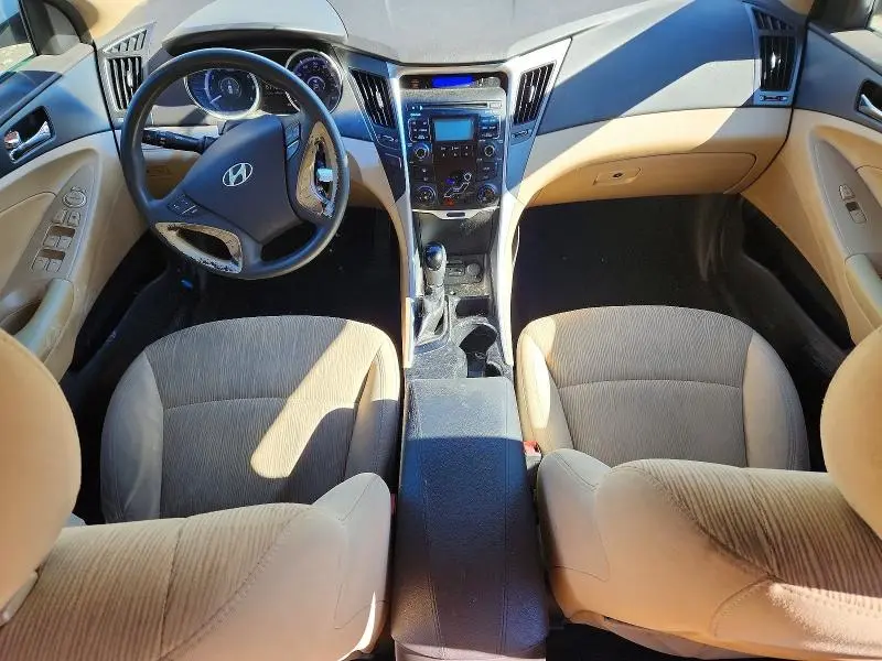 2011 HYUNDAI SONATA GLS  