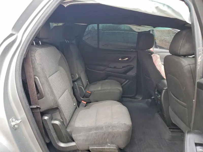 2023 CHEVROLET TRAVERSE LT  