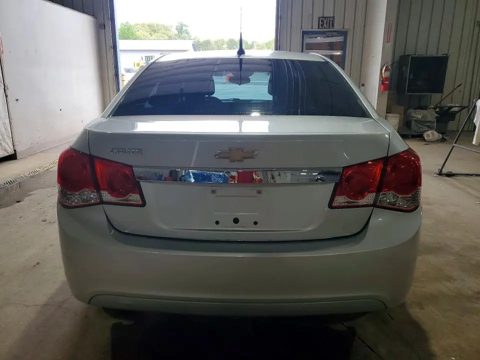 2012 CHEVROLET CRUZE LS  