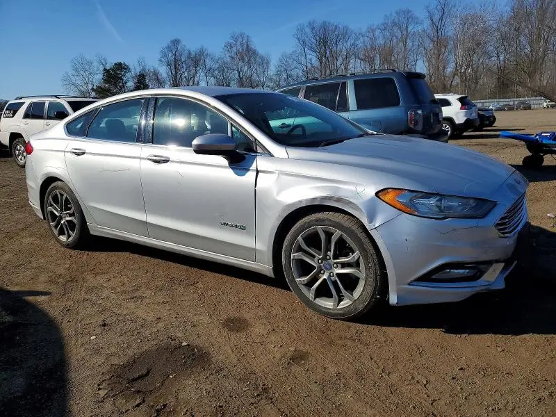 2017 FORD FUSION SE HYBRID  