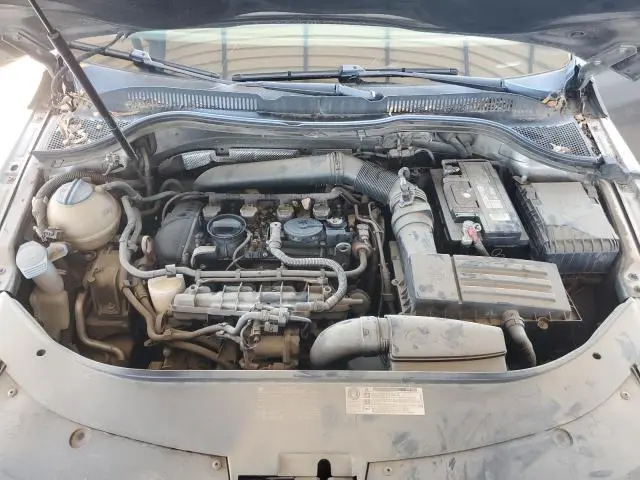 2011 VOLKSWAGEN CC SPORT  