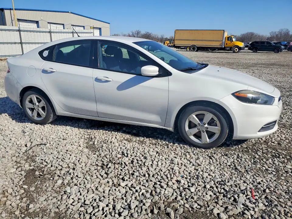 2016 DODGE DART SXT  