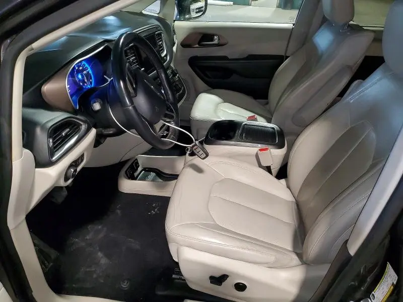 2017 CHRYSLER PACIFICA TOURING L PLUS  