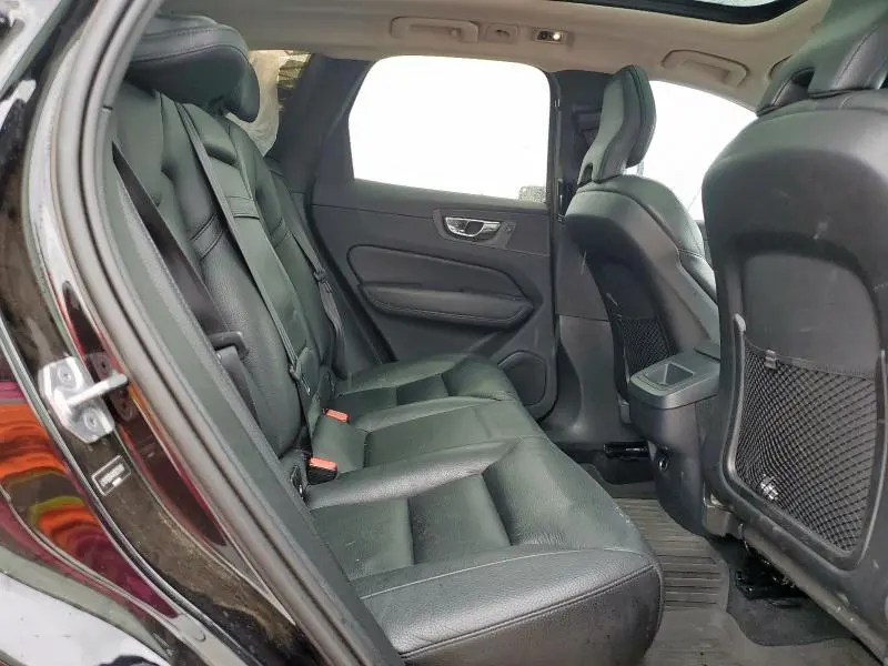 2019 VOLVO XC60 T5 MOMENTUM  
