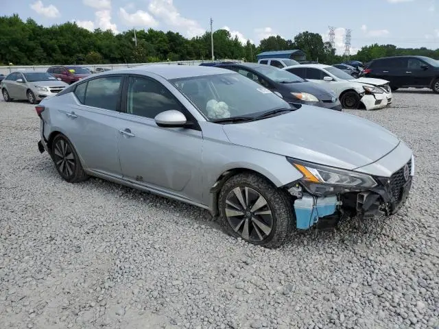 2022 NISSAN ALTIMA SV  