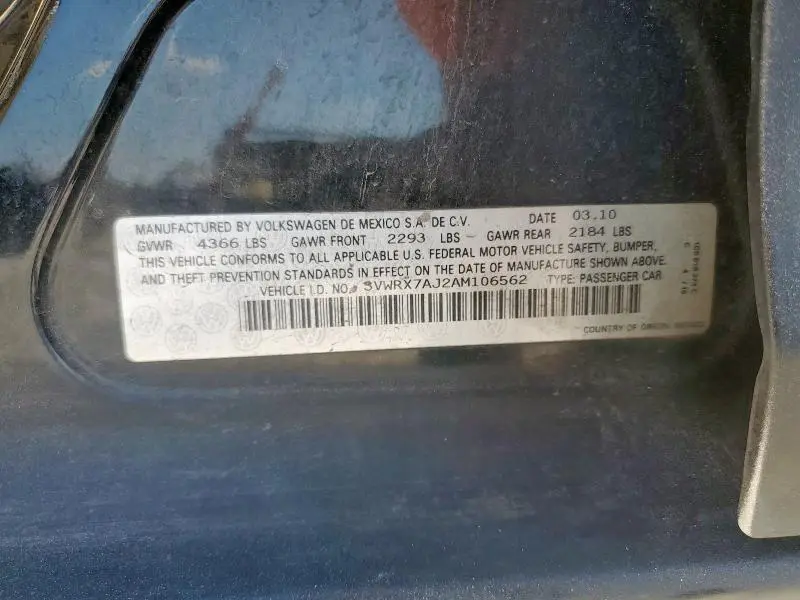 2010 VOLKSWAGEN JETTA SE  