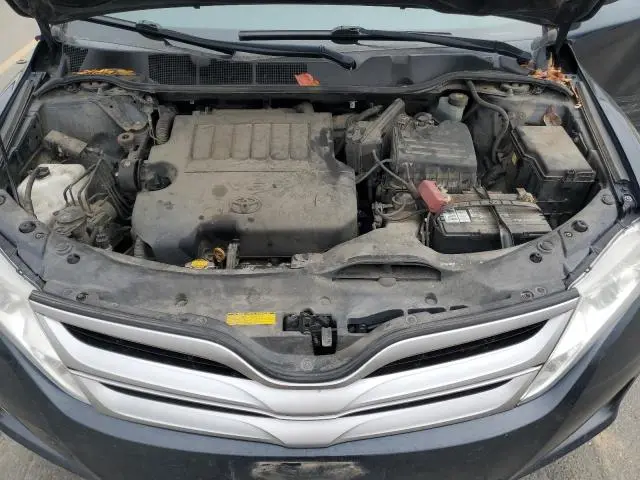 2013 TOYOTA VENZA LE  