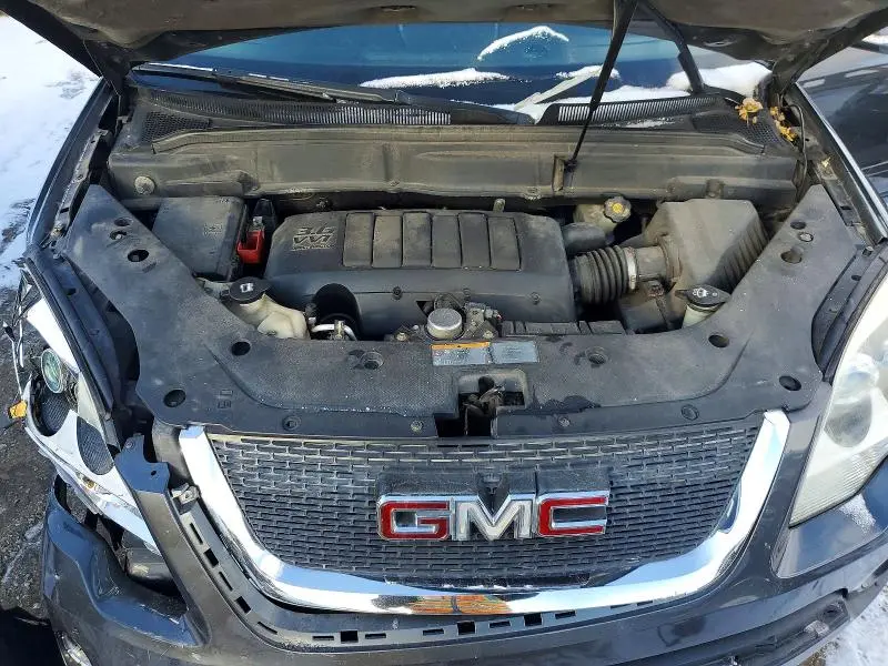 2011 GMC ACADIA SLT-1  