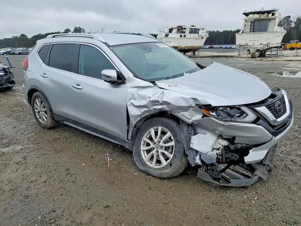 2020 NISSAN ROGUE SV  