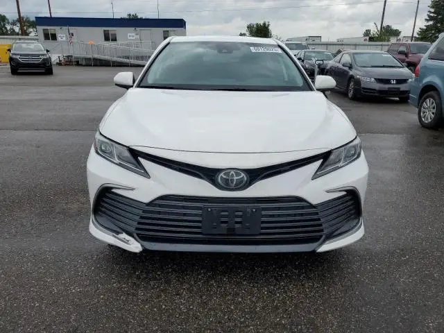 2022 TOYOTA CAMRY LE  