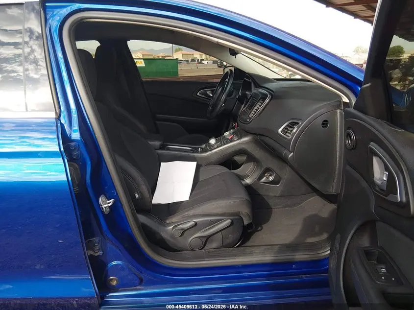2016 CHRYSLER 200 LIMITED