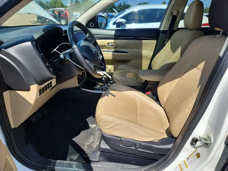 2018 MITSUBISHI OUTLANDER SE  