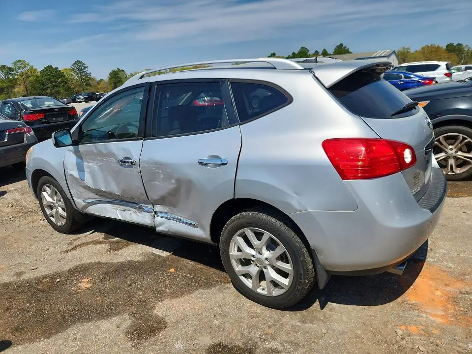 2012 NISSAN ROGUE S  
