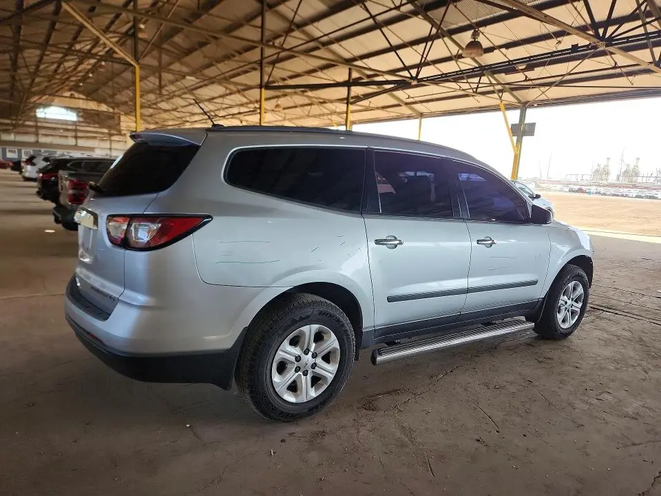 2015 CHEVROLET TRAVERSE LS  