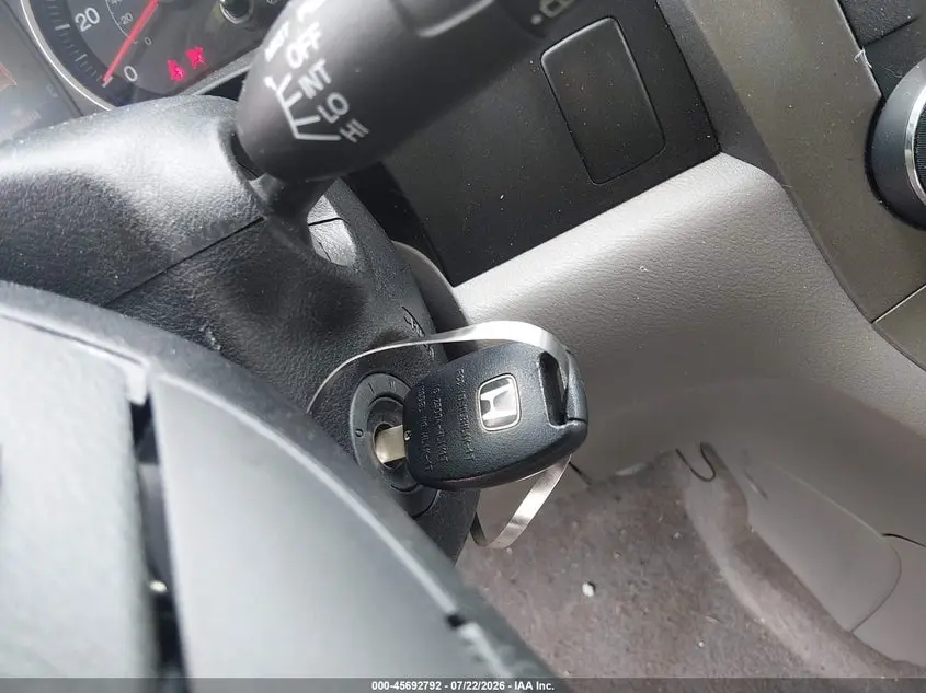 2011 HONDA CR-V LX