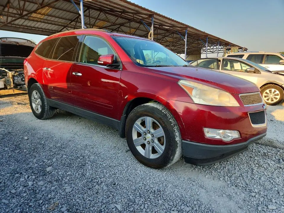 2011 CHEVROLET TRAVERSE LT  