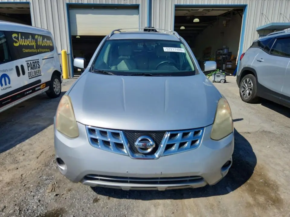 2013 NISSAN ROGUE S  
