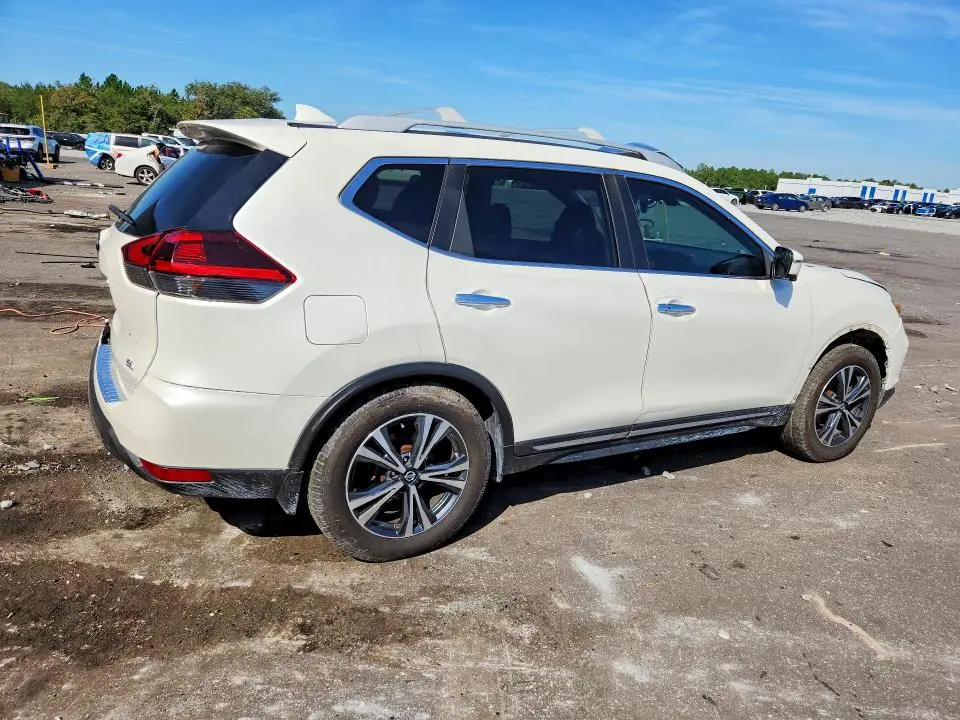 2018 NISSAN ROGUE SL  