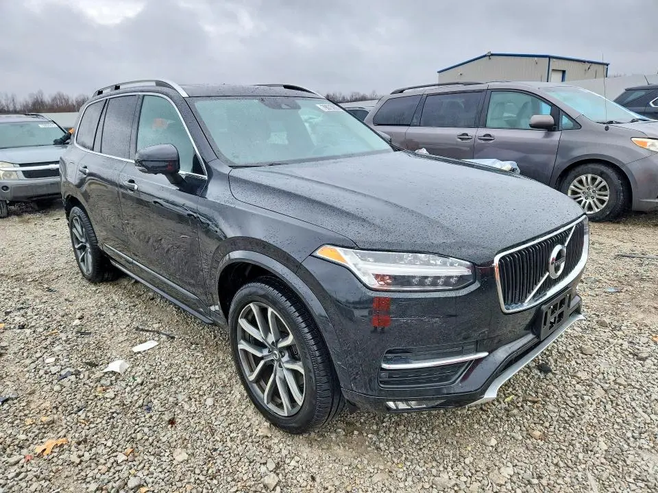 2017 VOLVO XC90 T6  