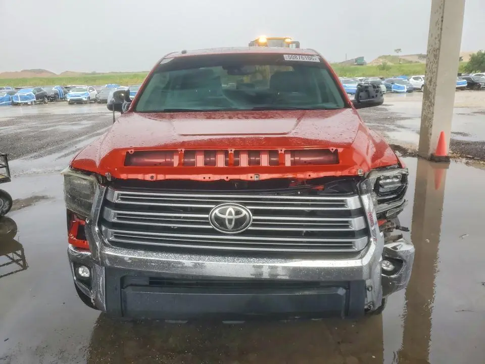 2018 TOYOTA TUNDRA CREWMAX LIMITED  