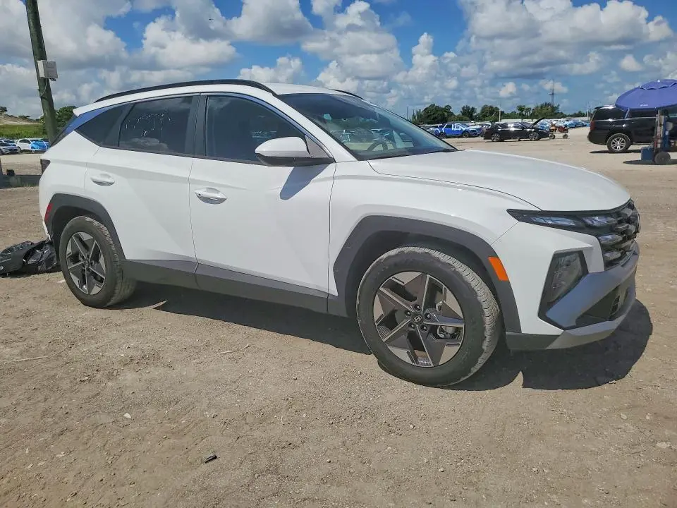 2026 HYUNDAI TUCSON SEL  
