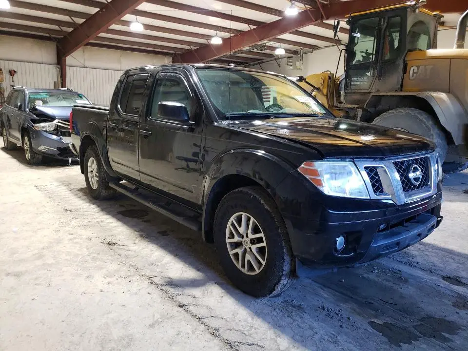 2015 NISSAN FRONTIER S  
