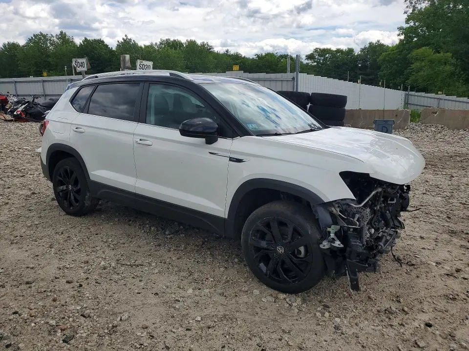 2023 VOLKSWAGEN TAOS SE  