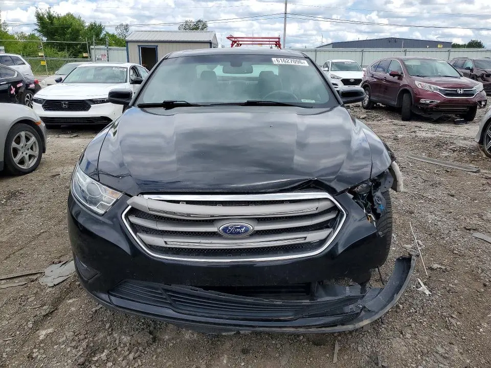 2018 FORD TAURUS SEL  