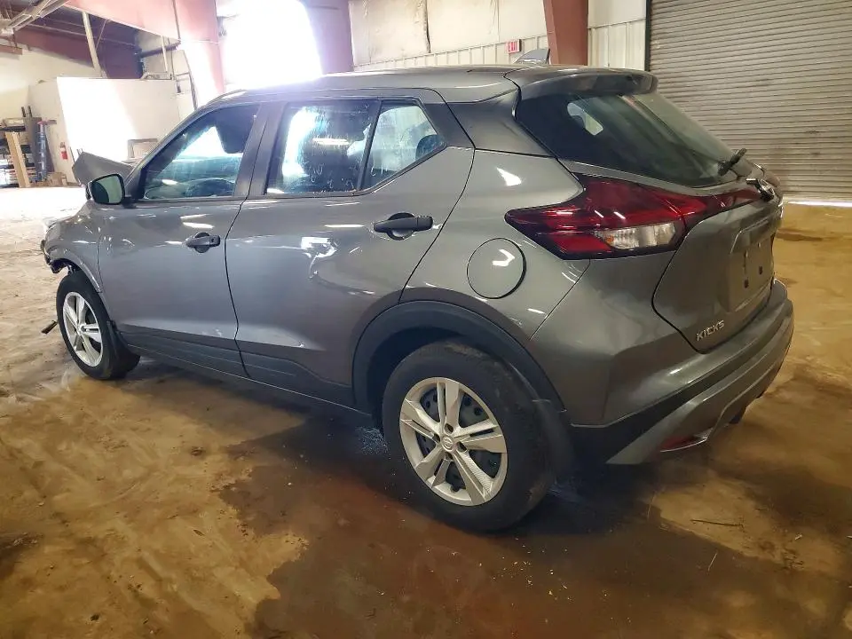 2024 NISSAN KICKS S  