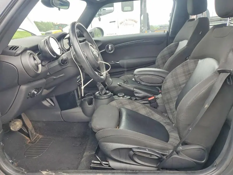 2014 MINI COOPER S  